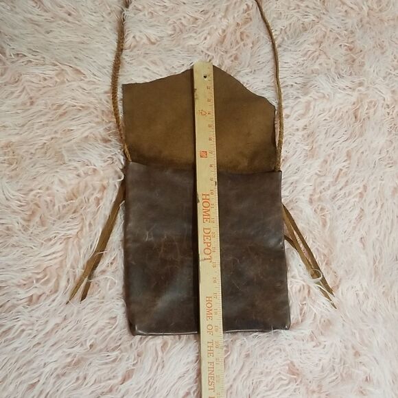 Vintage leather bag found at a estate sale - Picture 7 of 11